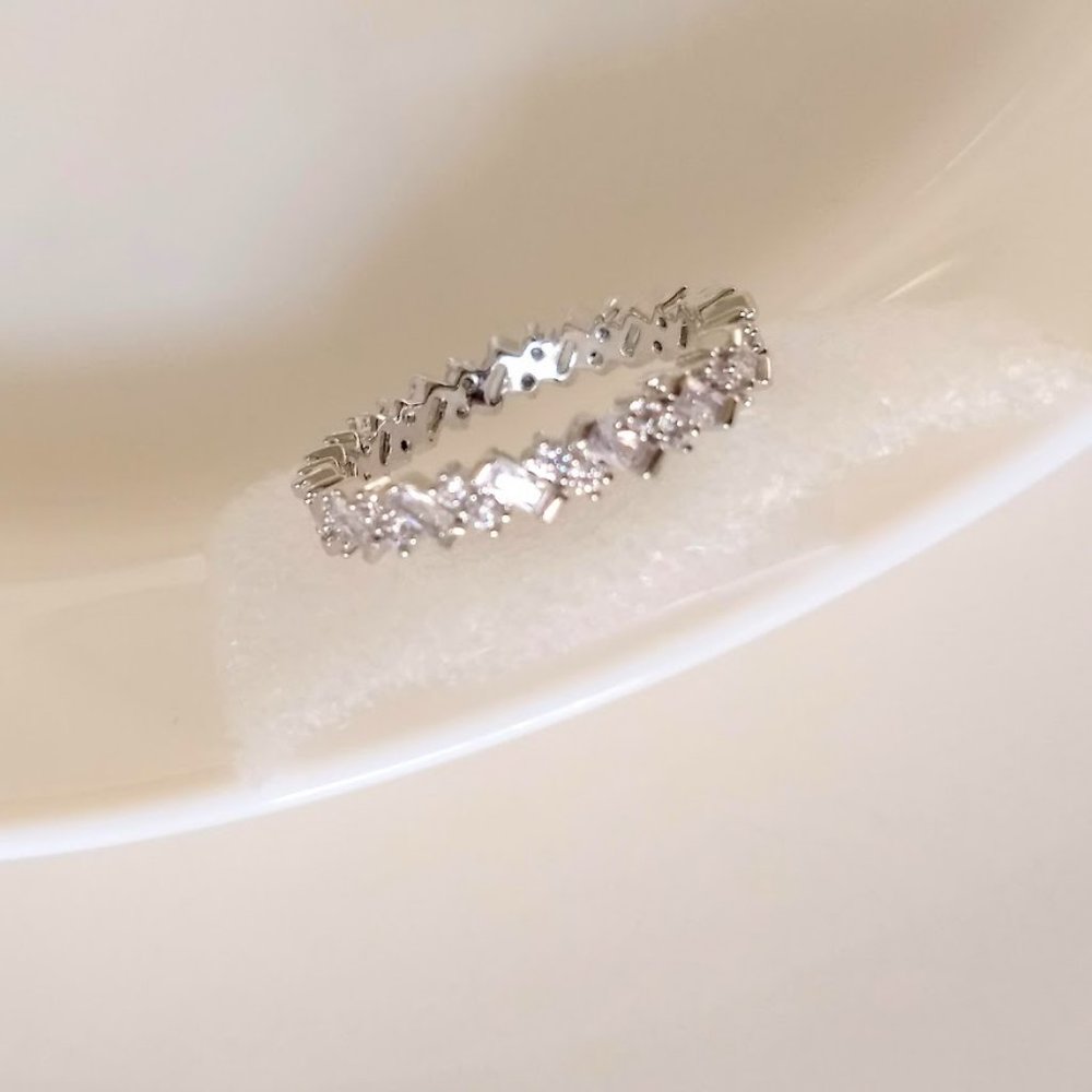 QVC Diamonique Epiphany Eternity Band Ring Size 8 - Never Worn